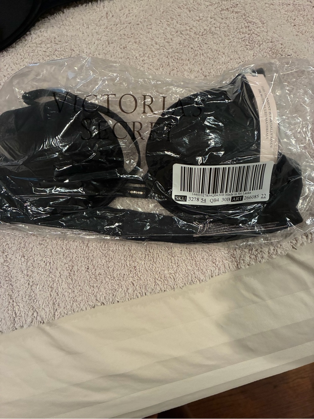Victoria's Secret Black Very Sexy Push up Bra 30B NEW IN ORIGINAL packaging